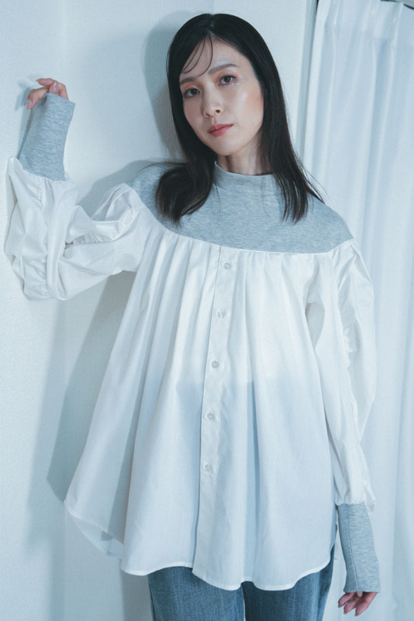 【Nora Lily】「elle」Kitting Blocking Hi-Neck Blouse-GREY x WHITE-224580112-12F