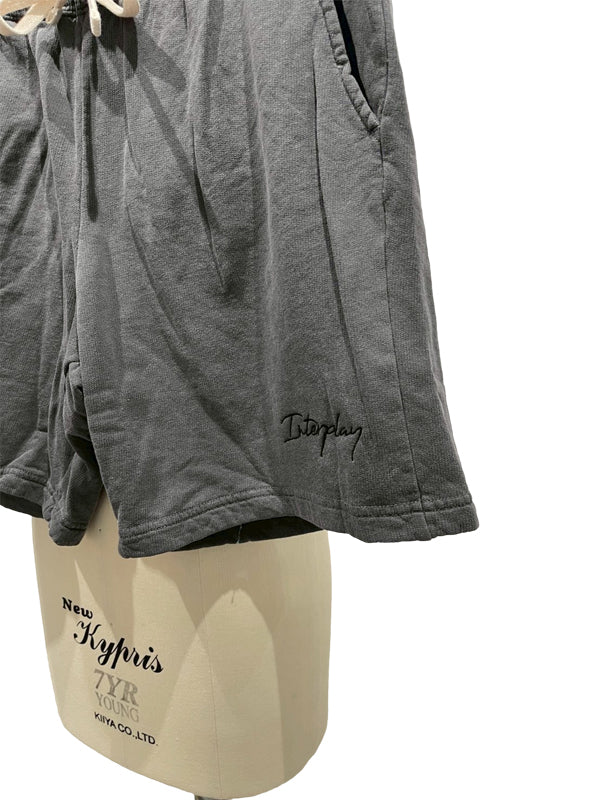 【INTERPLAY】Script EMB. LOGO Garment Dyed 6.4 oz Sweat Shorts Ivory/Pepper Black/Blue Jean 625120022-04/19/92M