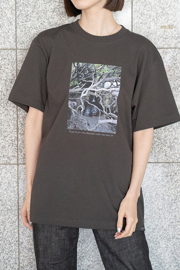 【NoraLily】Woods & River Photo SS Tee＜UNISEX＞ -C.BLK-