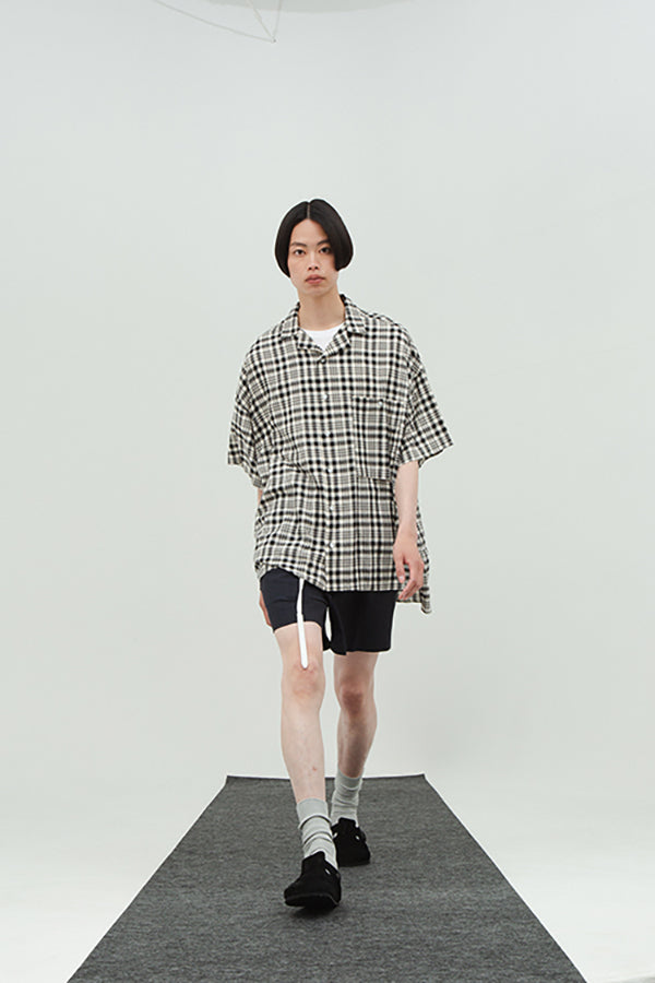 【INTERPLAY】Open Collar S/S Over size Shirt -BLACK Check- (UNISEX) 621380002-17