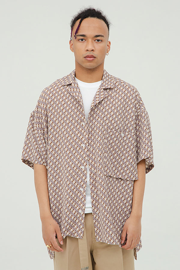 【INTERPLAY】Open Collar S/S Over size Shirt -BROWN Multi Pattern- (UNISEX) 621380002-42